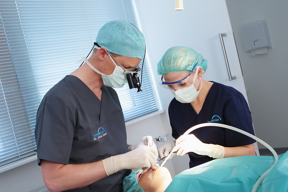 oralchirurgie Tunkel & Tunkel Fachzahnarztpraxis